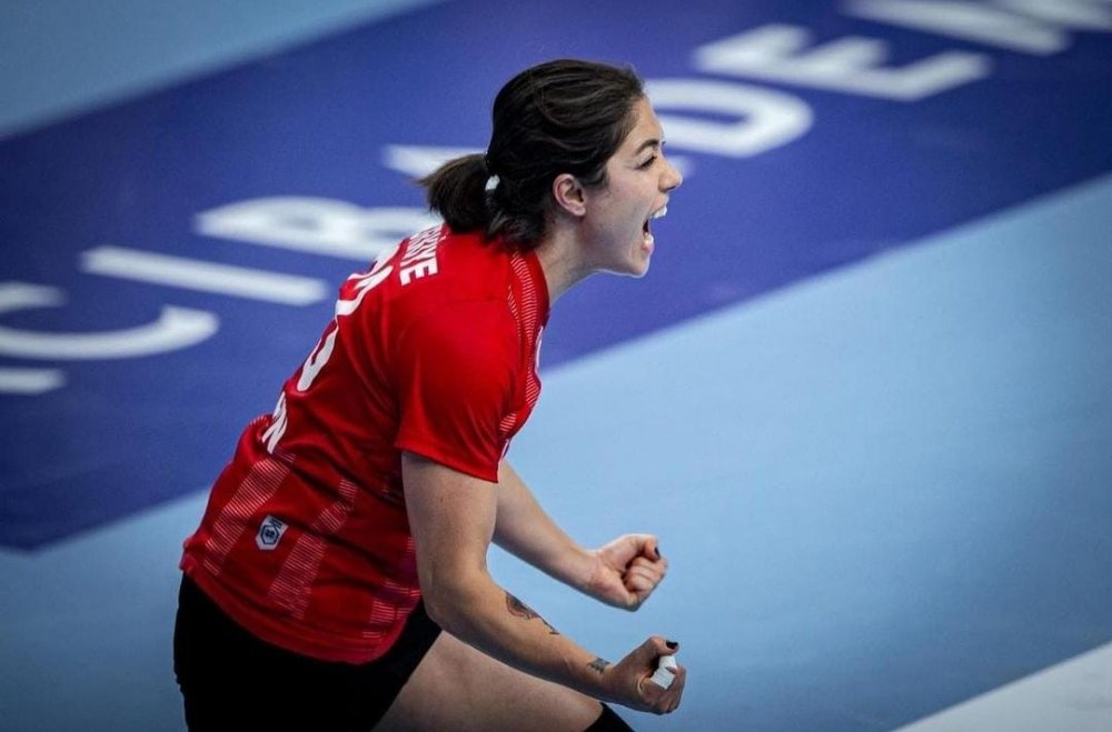 Konya İslam Oyunları'nda mücadele edecek A Milli Kadın Hentbol Takımı aday kadrosu için dört oyuncuya milli davet