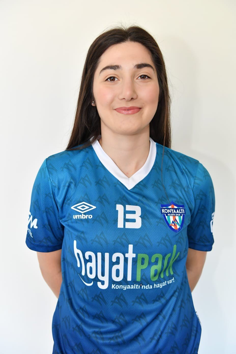 Konya İslam Oyunları'nda mücadele edecek A Milli Kadın Hentbol Takımı aday kadrosu için dört oyuncuya milli davet