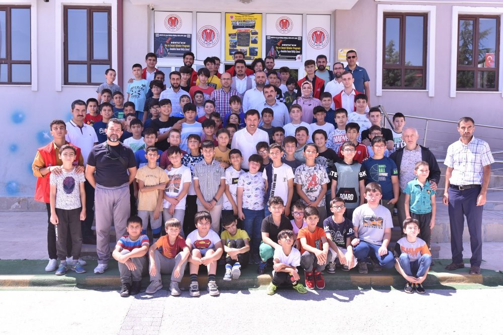 Konya Karatay Gençli Meclisi Yaz Okulu eğitimleri dolu dolu geçiyor