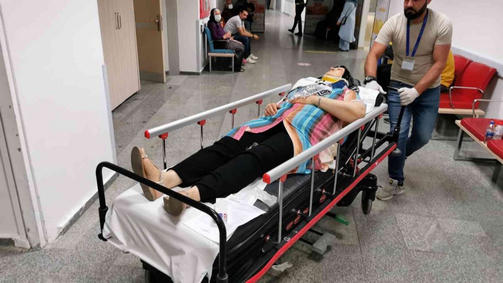 Aksaray’da otomobiller çarpıştı! 3 yaralı