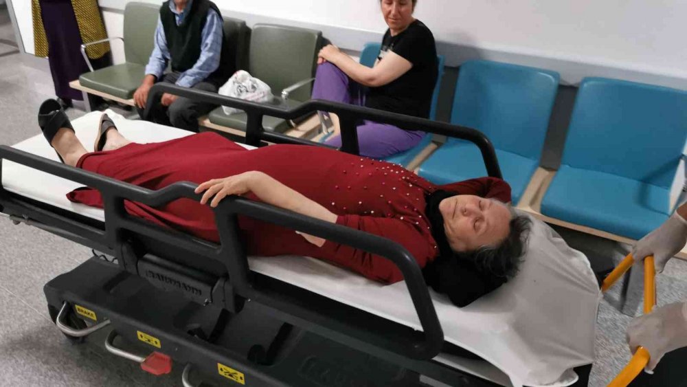 Aksaray’da otomobiller çarpıştı! Gurbetçi ailenin bulunduğu araçta 4'ü çocuk 7 yaralı