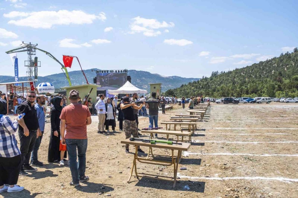 Konya'da ek kurşun atış müsabakaları atış tutkunlarını buluşturdu