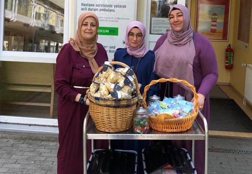 dortmund-kadin-kollari-ziyaret-5.jpg