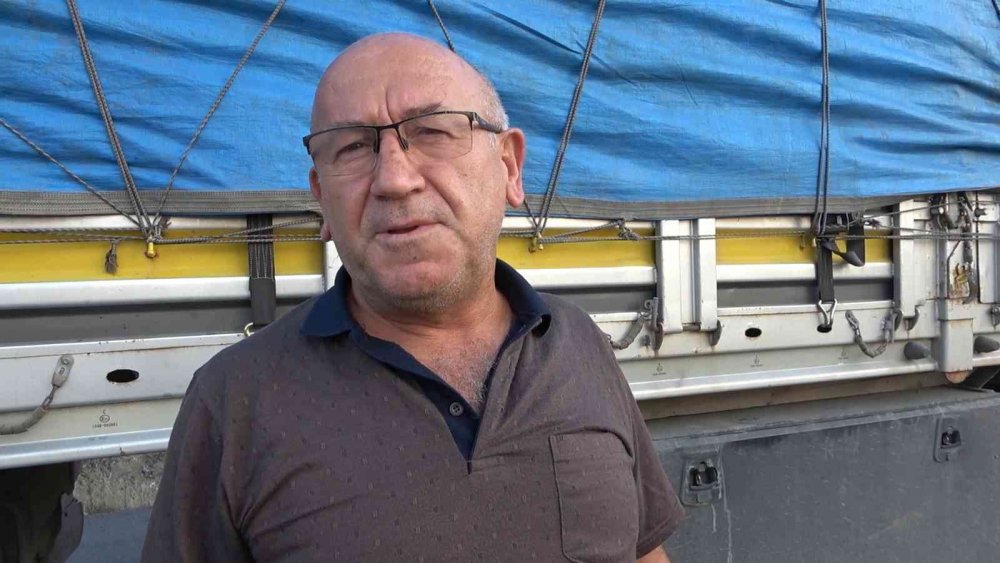 Konya'ya gelen tıra çarpan otomobil takla attı! 1 yaralı