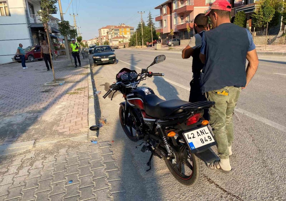 Konya kaza! Otomobille çarpışan motosikletin sürücüsü yaralandı