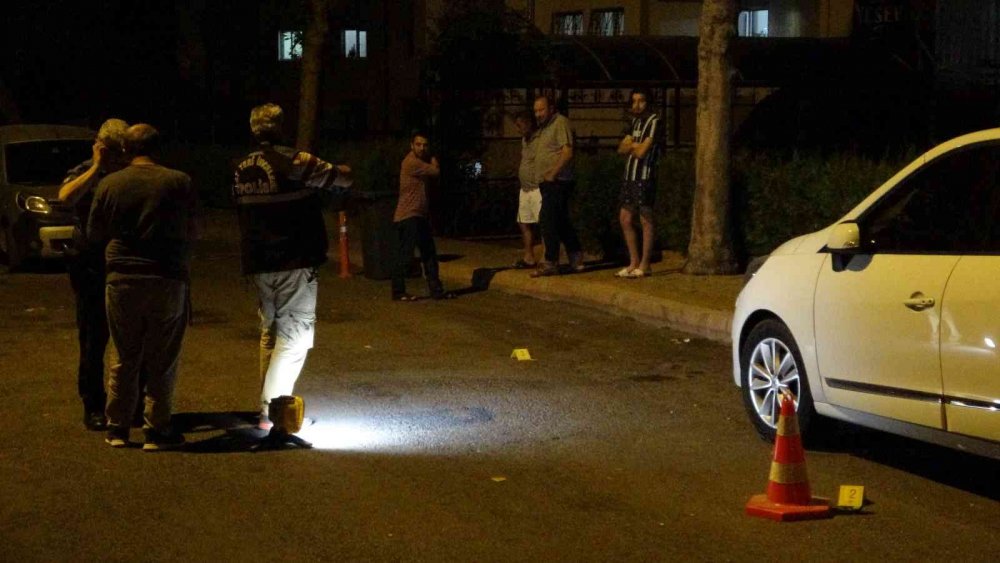 Sokak ortasında silahlı saldırı! 1 kişi yaralandı