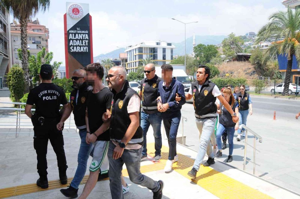 Alanya'da tatilcileri hedef alan çete çökertildi! Kadınları kullandılar!.. Konya'dan da mağdurlar var