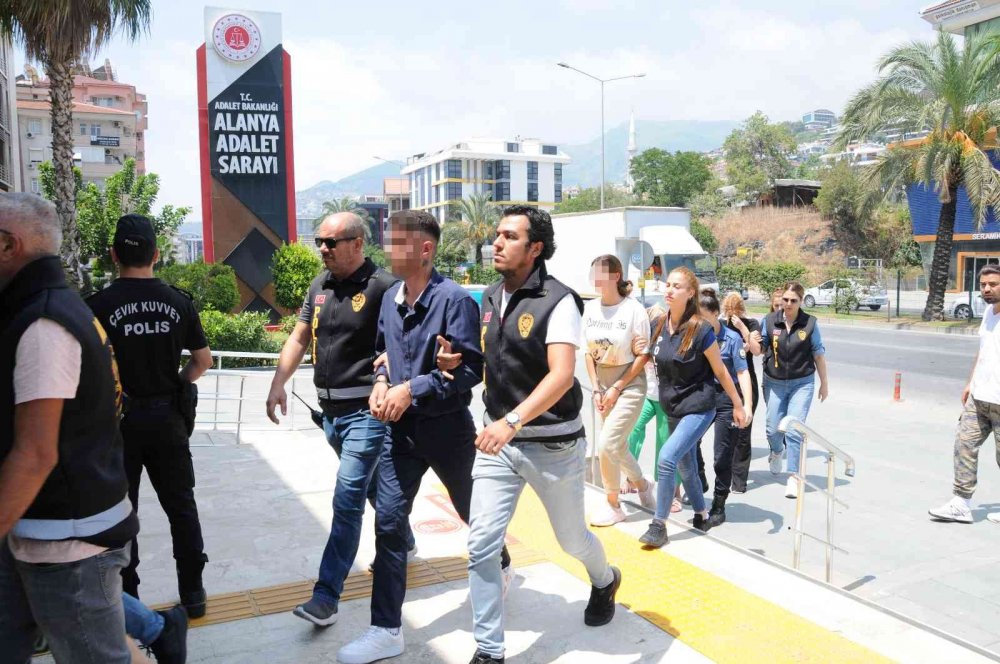 Alanya'da tatilcileri hedef alan çete çökertildi! Kadınları kullandılar!.. Konya'dan da mağdurlar var
