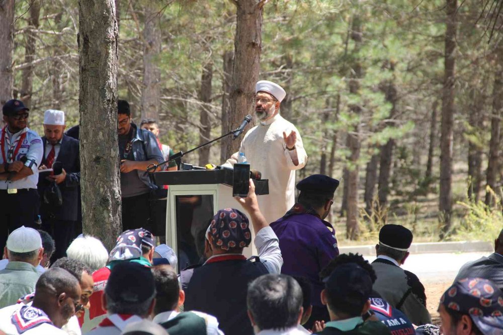 Diyanet İşleri Başkanı Erbaş Konya İslam İzcileri Dostluk Kampı'nda konuştu: İsraf haramdır!