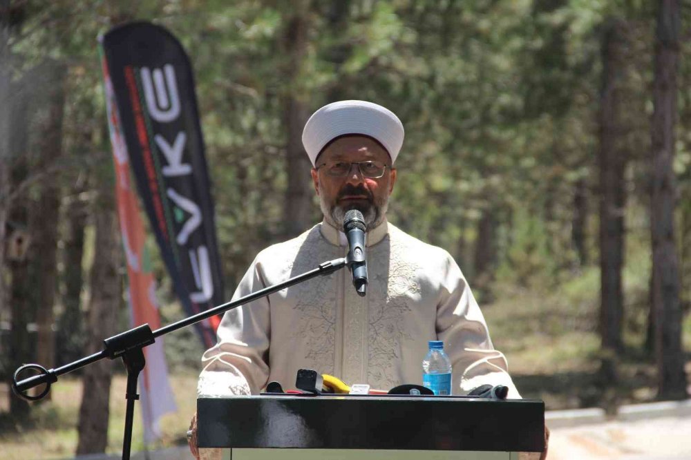 Diyanet İşleri Başkanı Erbaş Konya İslam İzcileri Dostluk Kampı'nda konuştu: İsraf haramdır!