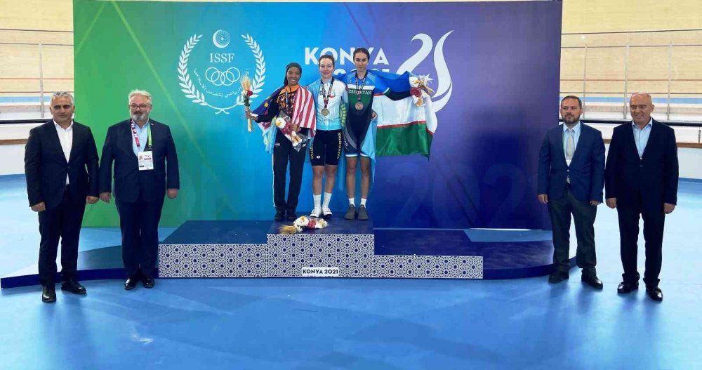 Konya 5. İslami Dayanışma Oyunları Olimpik Veledrom'da pist bisikleti yarışlarıyla başladı