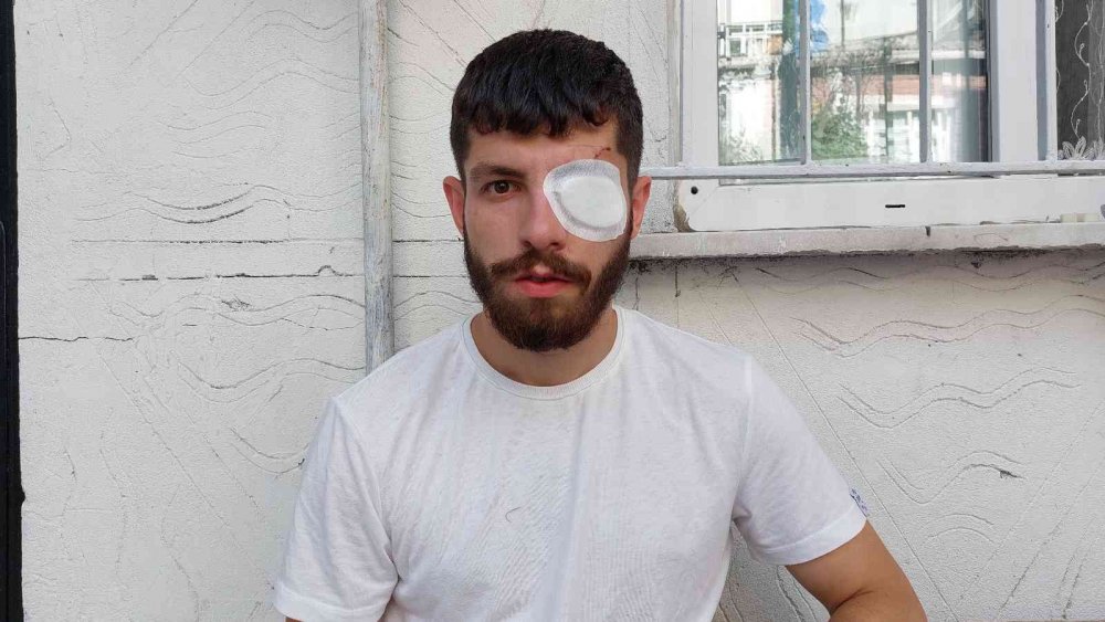 Vicdansız patron! Sigortasız çalıştırdığı işçisine maaşını da vermedi! Bardakla saldırdı..