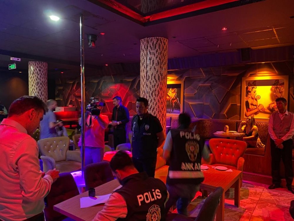 Ankara'da eğlence mekanlarına asayiş uygulaması! Aranan şahıslar yakalandı