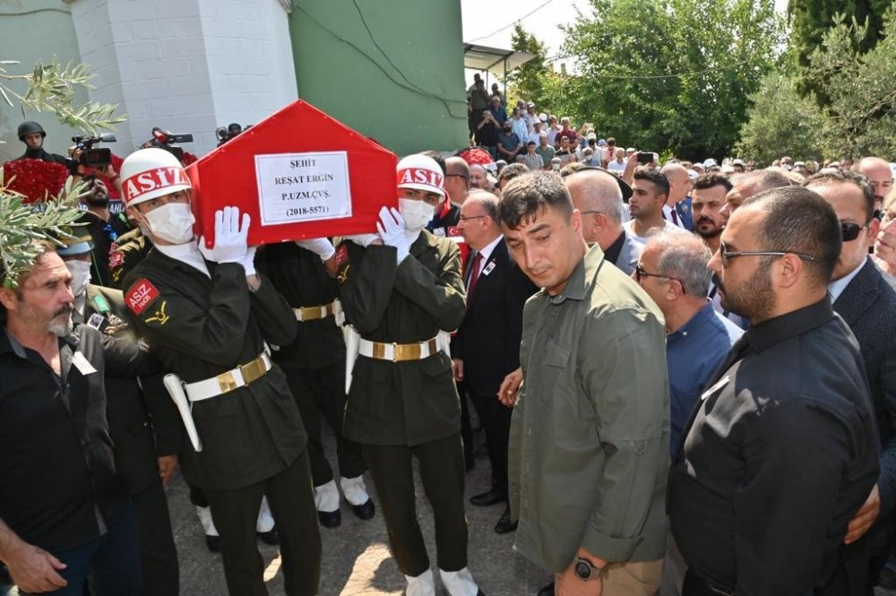 Şehit Reşat Ergin'e son görev! Gözyaşlarıyla toprağa verildi! Mesajı yürekleri dağladı