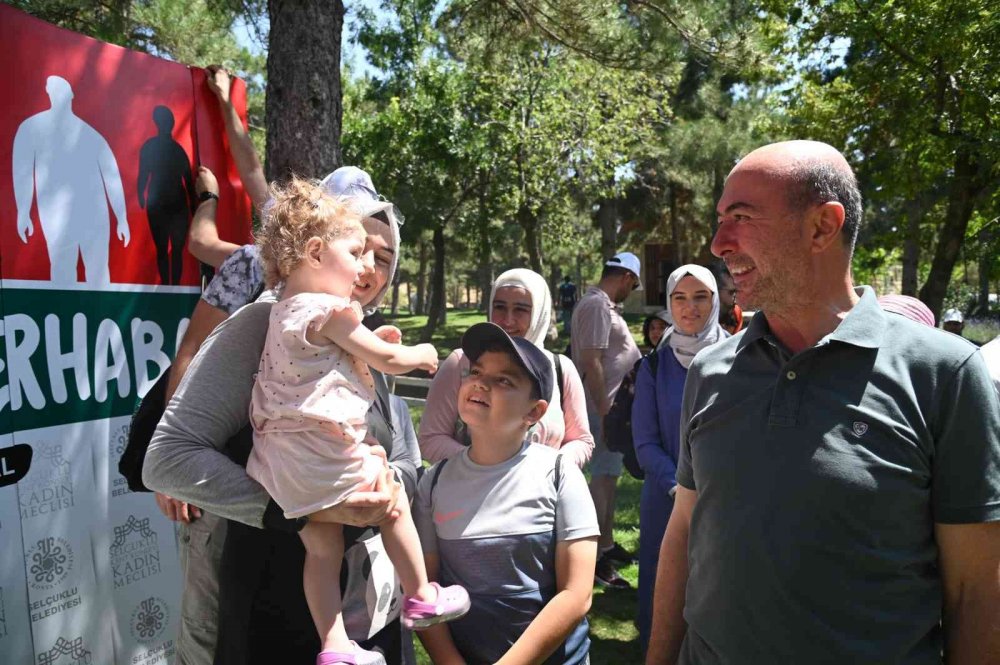 Selçuklu Kadın Meclisi'nden Konya'da 'Obeziteye Veda Sağlığa Merhaba' yürüyüşü