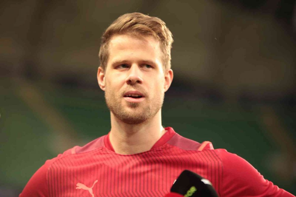 Vaduz Teknik Direktörü Mangiarratti'den Konyaspor açıklaması! Çok yazık, böyle bir stat için bu zemin hoş değil