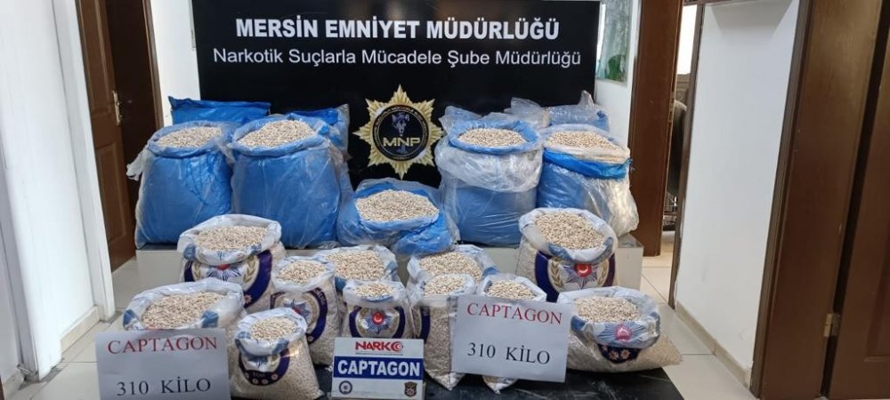 Bakan Soylu'nın tebrik ettiği ’Gökbey’ operasyonu kamerada! 2 milyon adet captagon ele geçirildi