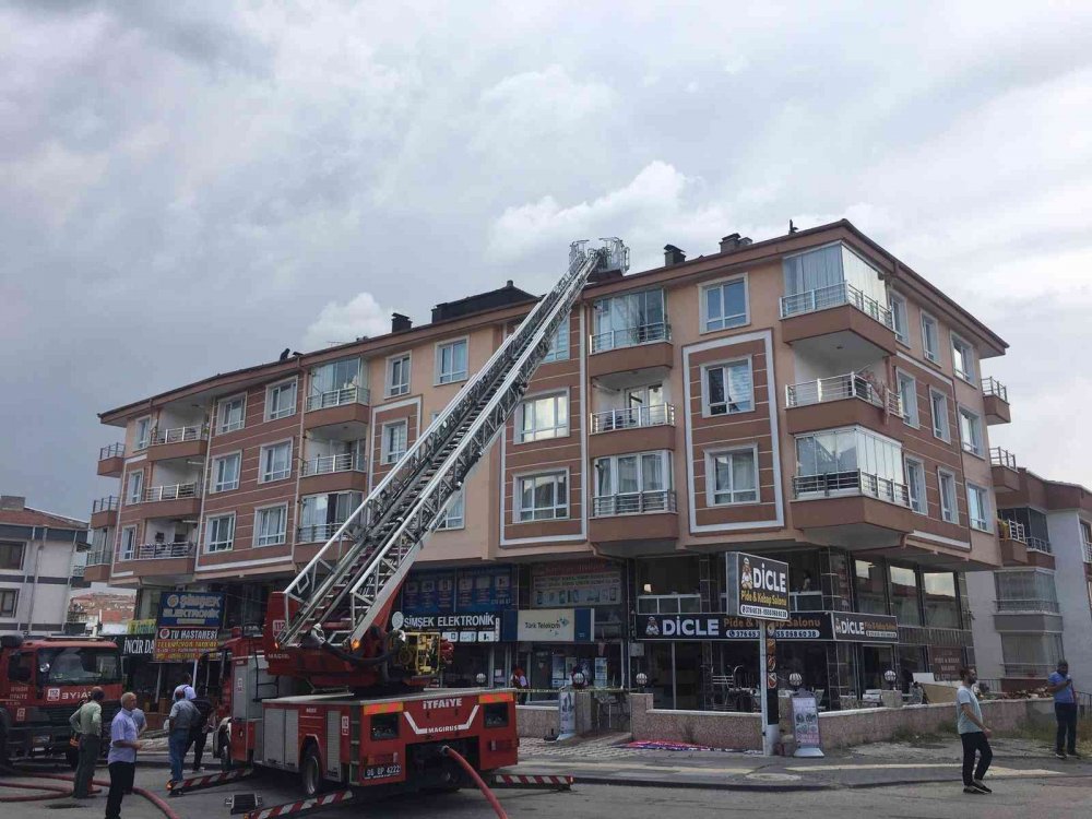 Ankara’da korkutan yangın! Alevler göğe yükseldi