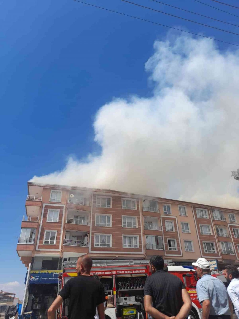Ankara’da korkutan yangın! Alevler göğe yükseldi