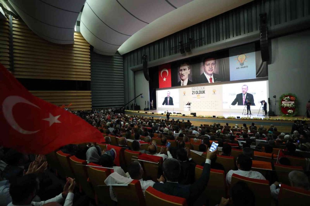 Cumhurbaşkanı Erdoğan'dan önemli açıklamalar! 2023 gençliğimizin patlama yılı olacak