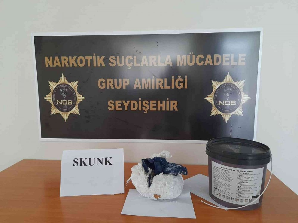 Konya'da durdurulan şüpheli araçta boya kutusundan ’skunk’ maddesi çıktı! Skunk nedir?
