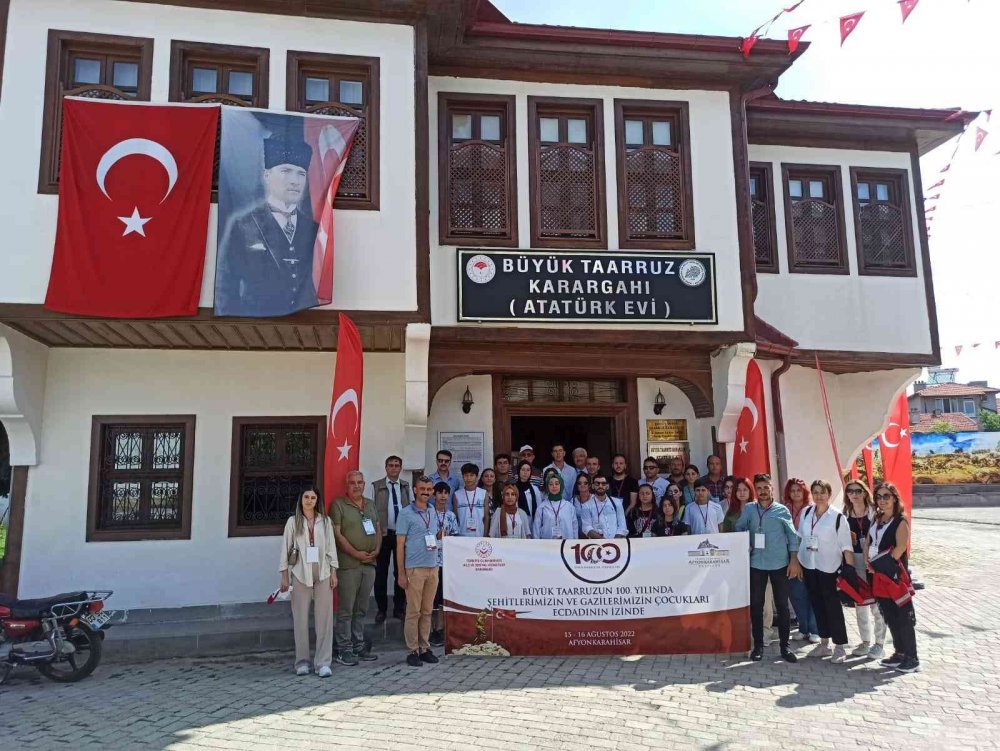 Konya dahil 7 ilden şehit ve gazi çocukları Afyon'da Büyük Taarruz'un başladığı mekanları gezdi