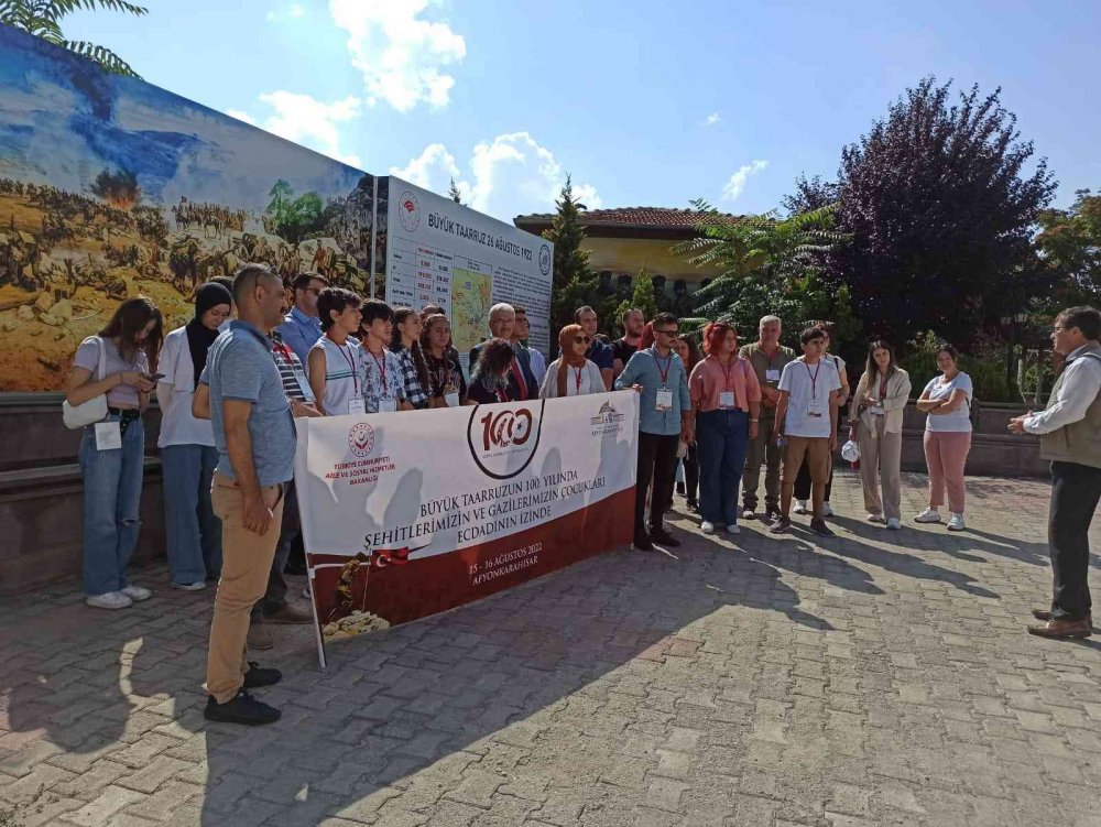 Konya dahil 7 ilden şehit ve gazi çocukları Afyon'da Büyük Taarruz'un başladığı mekanları gezdi