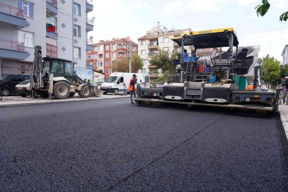 Konya Selçuklu'da asfalt çalışmaları sürüyor