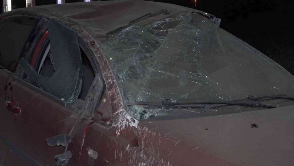 Kırıkkale-Kırşehir yolunda takla atan otomobil metrelerce savruldu! 3 yaralı