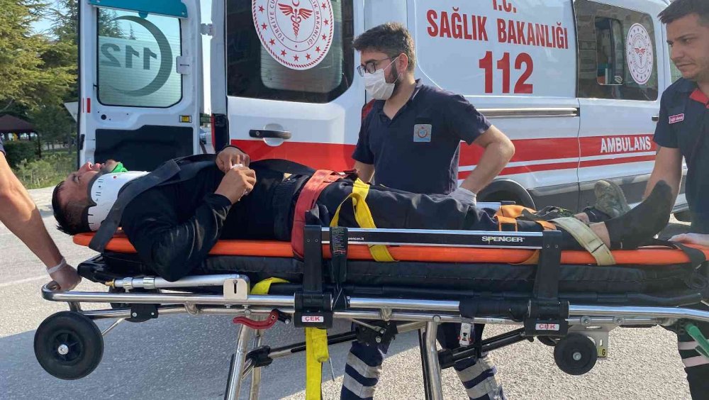 Konya'da iki ilçe arasında polis motosikletli kovalamacası kazayla bitti! Hastaneden karakola götürüldü