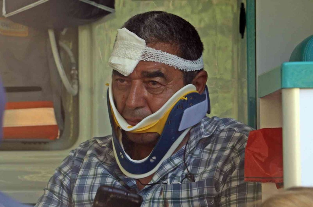 Antalya'da feci kaza! Kamyon yüklü çekiciyle çarpışan otel sevisinde can pazarı! 4’ü ağır 27 yaralı