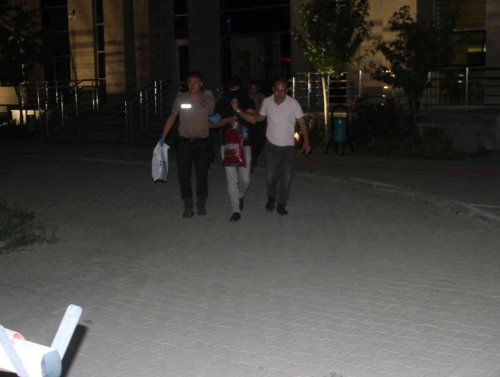 Konya’da torbacı operasyonu! 3 zehir taciri tutuklandı