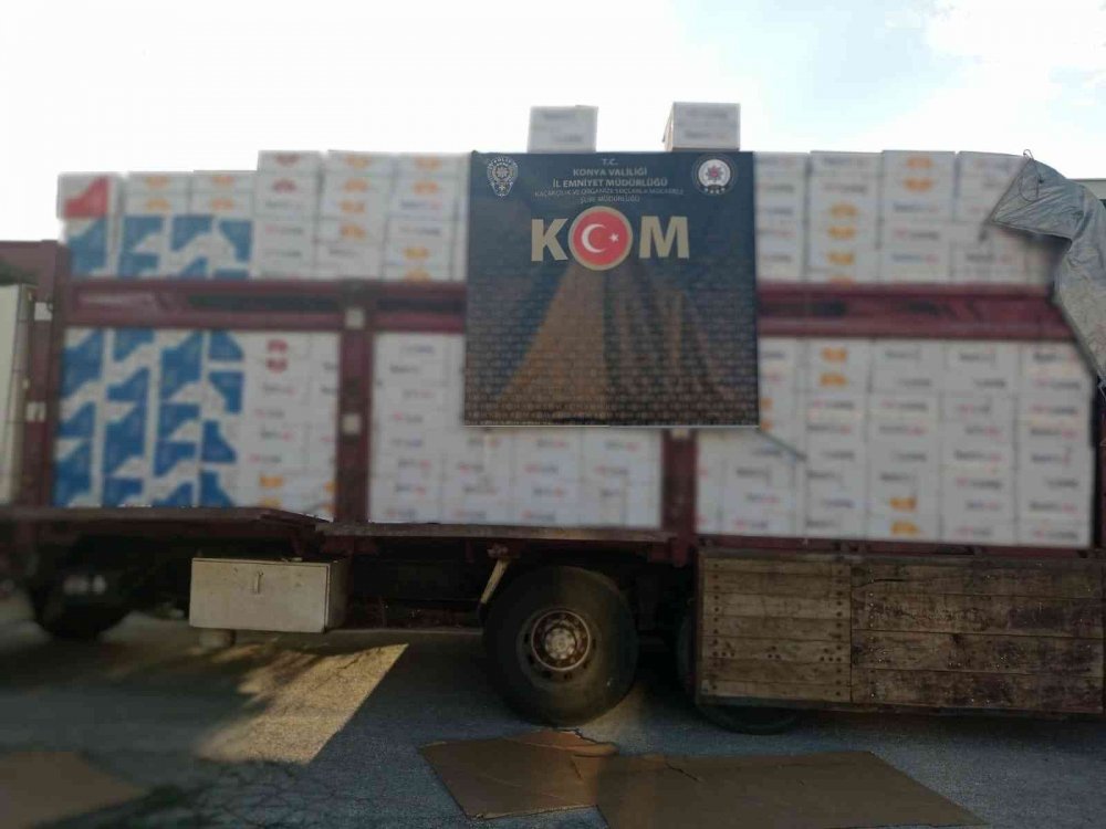 Konya haber! Kamyonda milyonlarca gümrük kaçağı makaron yakalandı! 1 gözaltı