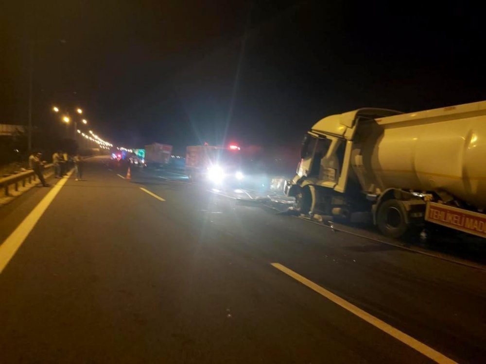 Tıra çarpan akaryakıt tankeri alev alev yandı! Bilal Çircir hayatını kaybetti