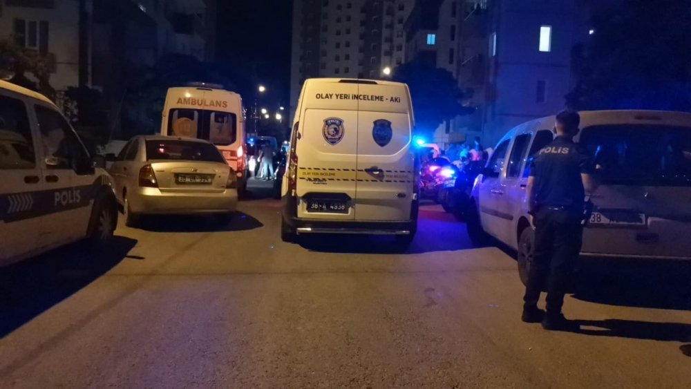 Bebeğin elindeki tabanca ateş aldı! Genç baba öldü, 4 çocuk yetim kaldı