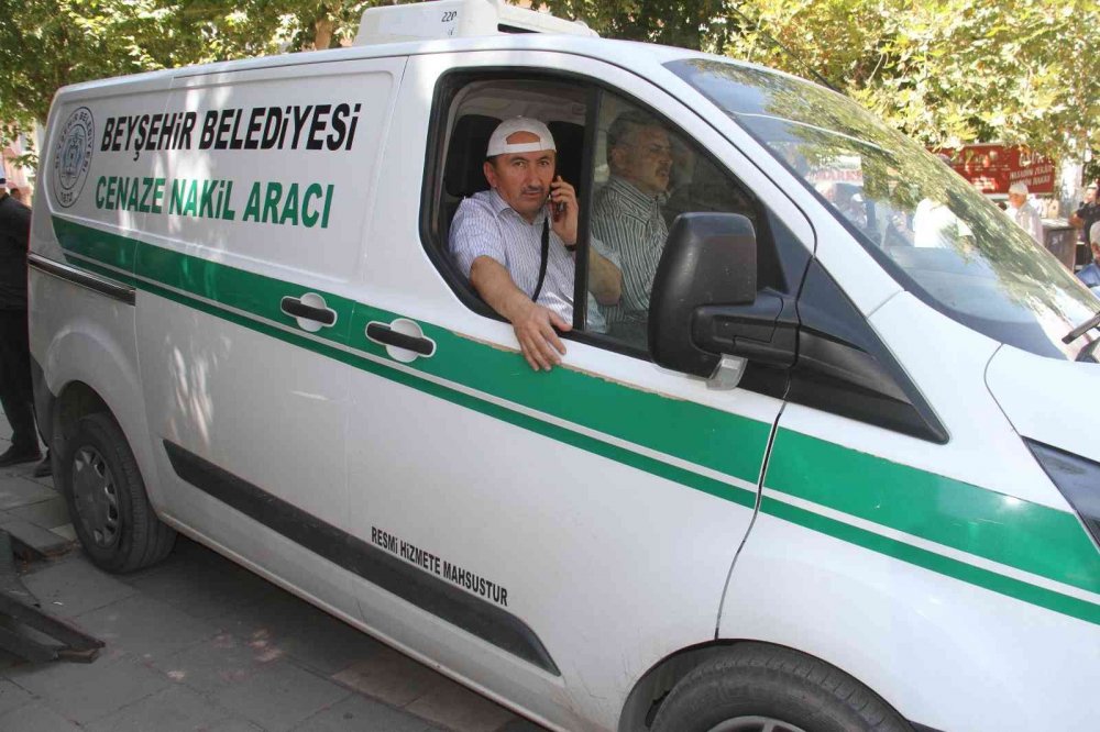 Konya’da yeni iş yeri bakarken rakip fırıncı tarafından öldürülen Erdal Üstüner toprağa verildi! Katili aranıyor