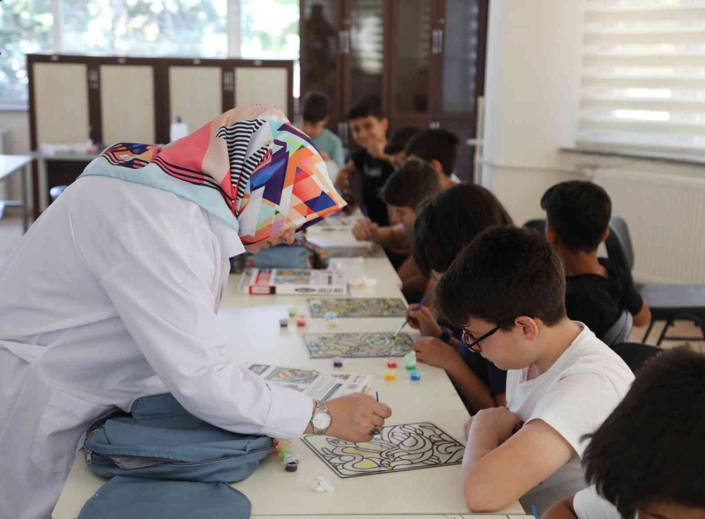 Konya Genç KOMEK’te 53 bin 298 öğrenci yaz tatilinde eğlenerek öğrendi