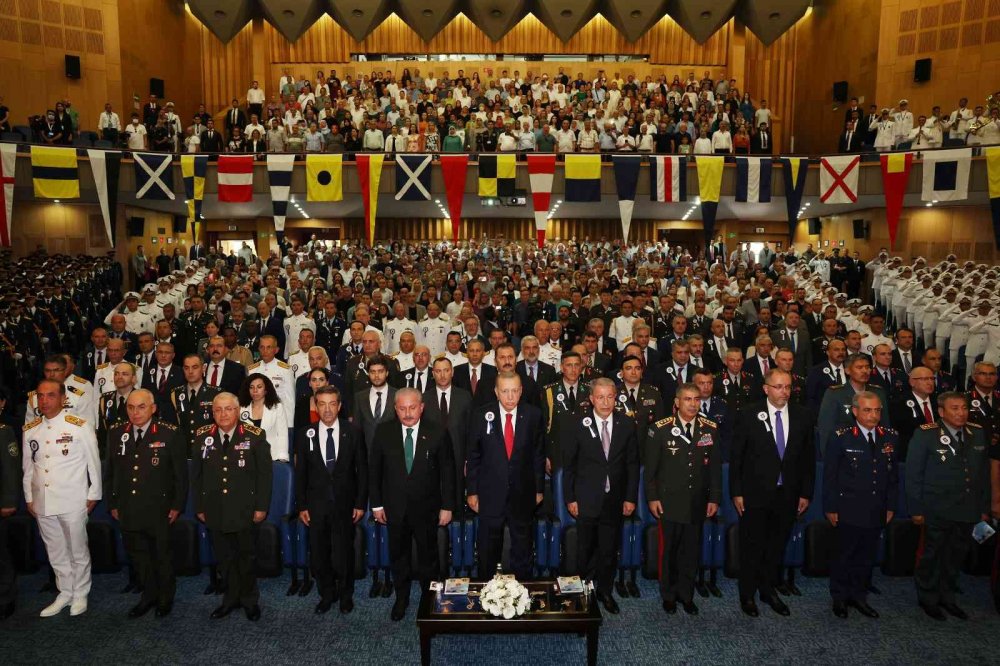 Cumhurbaşkanı Erdoğan: Ege’de her fırsatta huzursuzluk çıkartanlar sadece maşa!