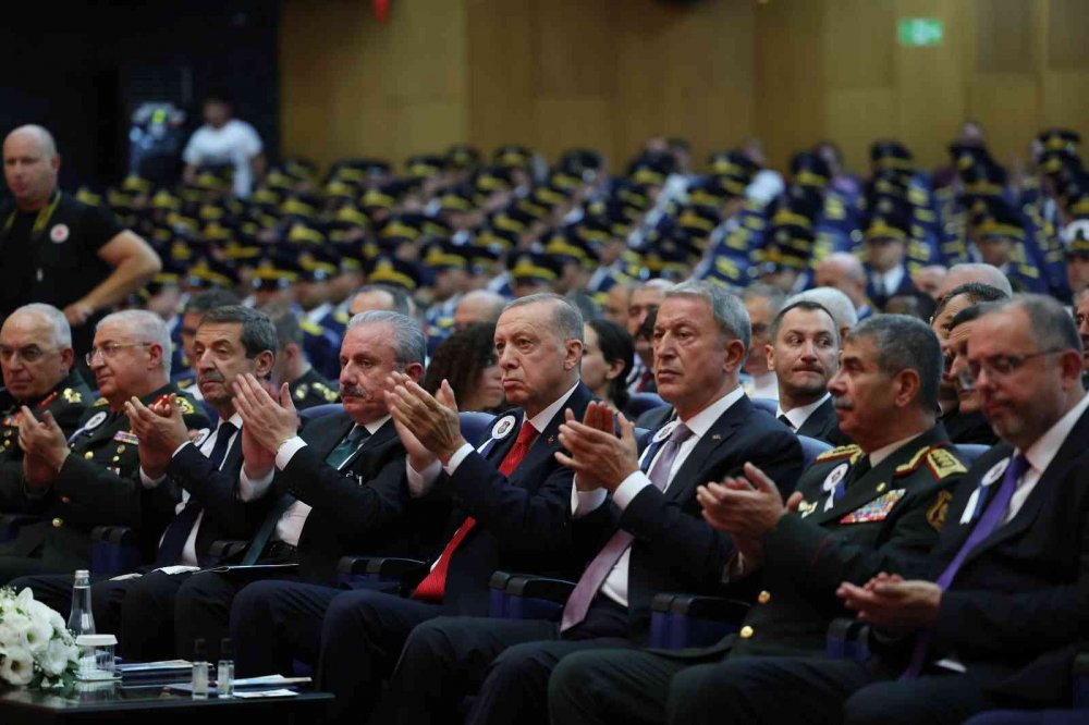 Cumhurbaşkanı Erdoğan: Ege’de her fırsatta huzursuzluk çıkartanlar sadece maşa!