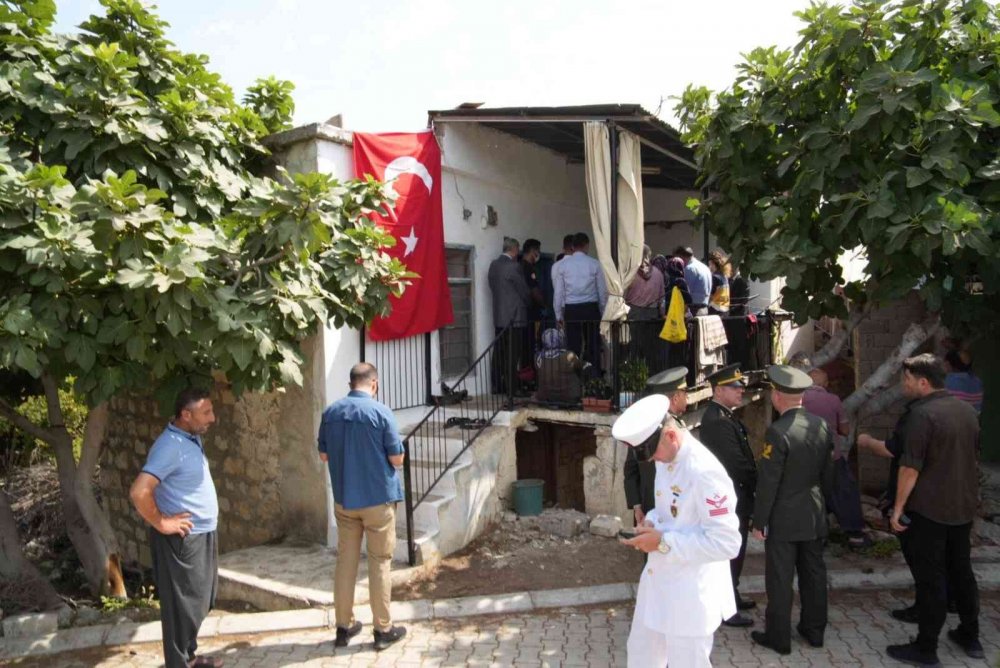 Pençe-Kilit şehidi Hava Savunma Astsubay Kıdemli Çavuş Okan Meteöz'ün acı haberi baba ocağına ulaştı