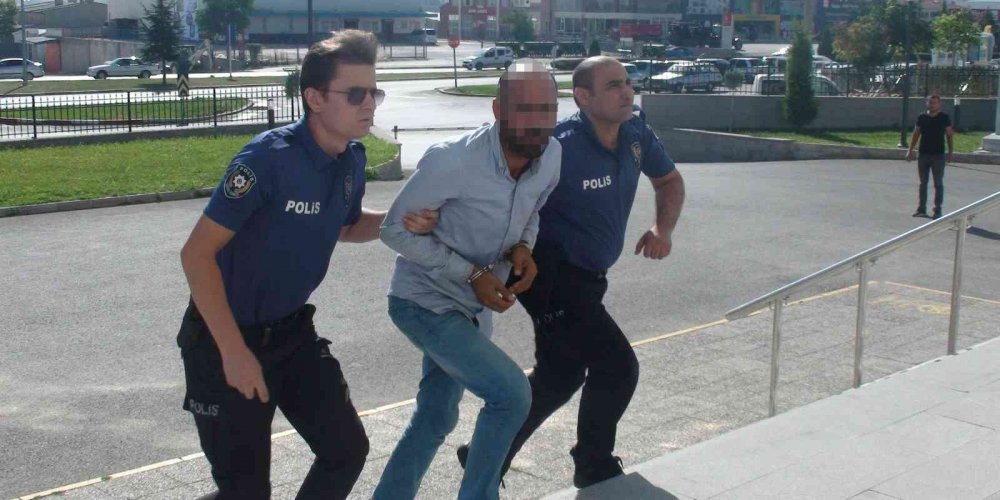 Karaman'da yaşlı adamın altın ve parasını dolandıran 2 kişi Konya'da yakalandı! Pişkinliği 'pes' dedirdi