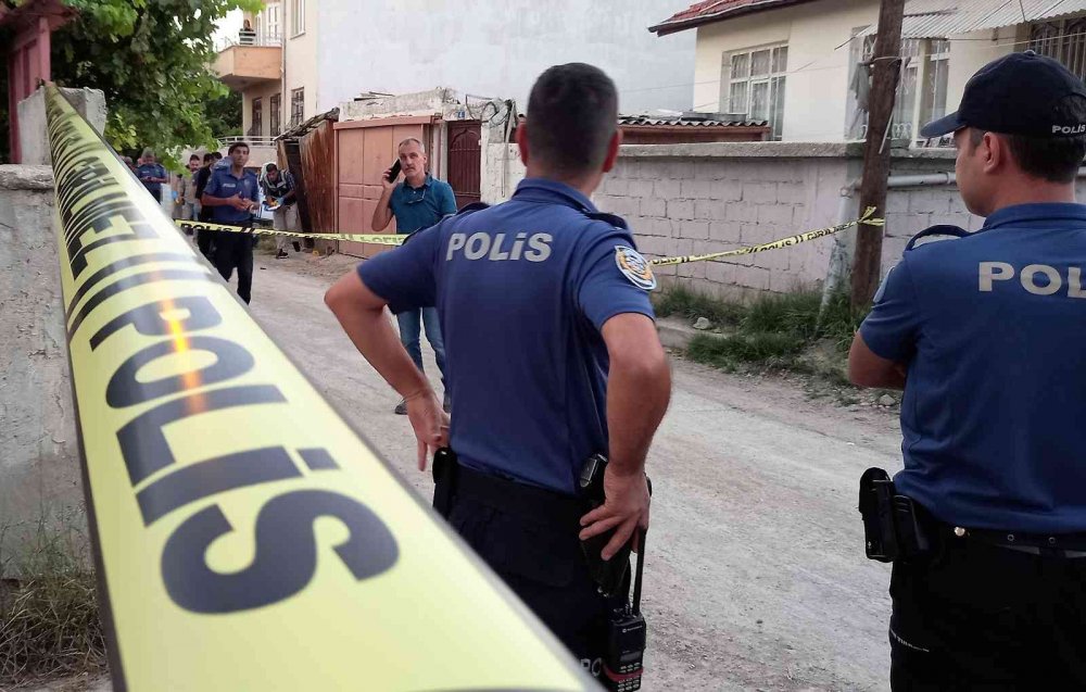 Konya’da trafik kavgasında takip ettikleri şahıs evinin önünde vurmuştu! Yaralılardan Şükrü ve Ahmet Çetin öldü