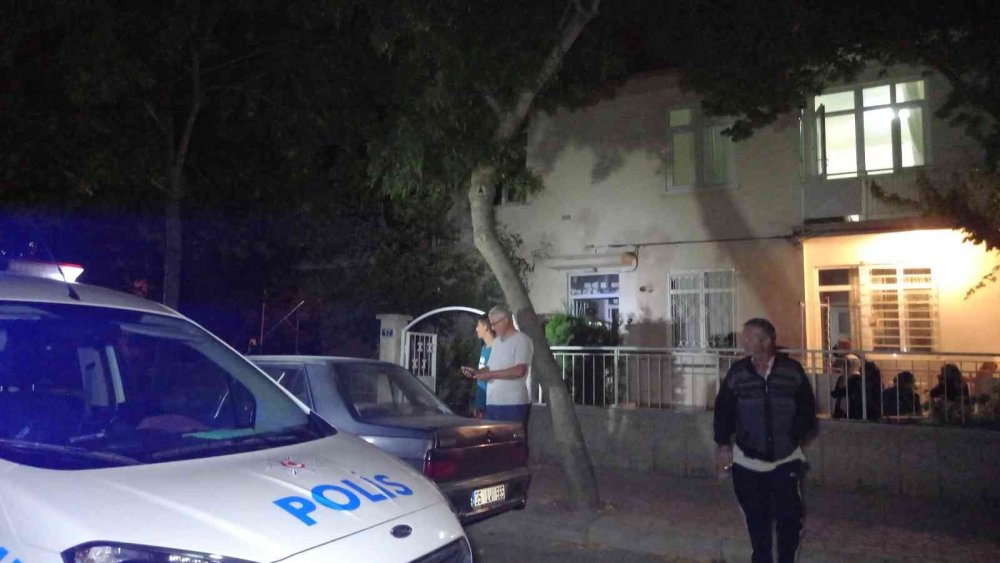 Konya'da gürültü kavgası kanlı bitti! Göğsünden bıçaklanan komşu ağır yaralandı
