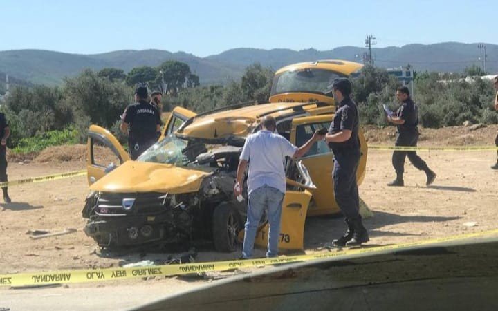 İzmir’de feci kaza! Taksi sürücüsü Raif Karaca öldü, 2'si ağır 3 yaralı