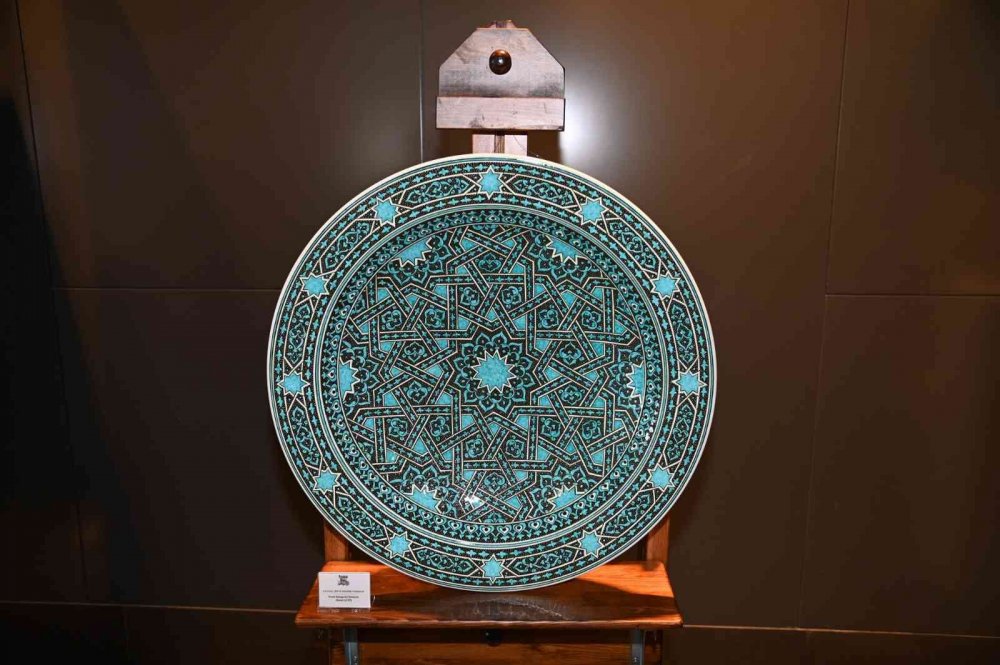 Konya haber! Yaşayan Miras Ulusal Çini ve Seramik Yarışması’nda ödüller sahiplerini buldu