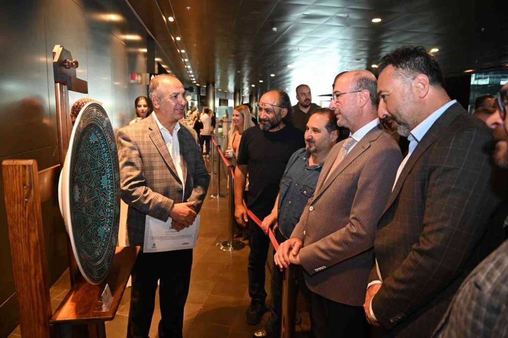 Konya haber! Yaşayan Miras Ulusal Çini ve Seramik Yarışması’nda ödüller sahiplerini buldu