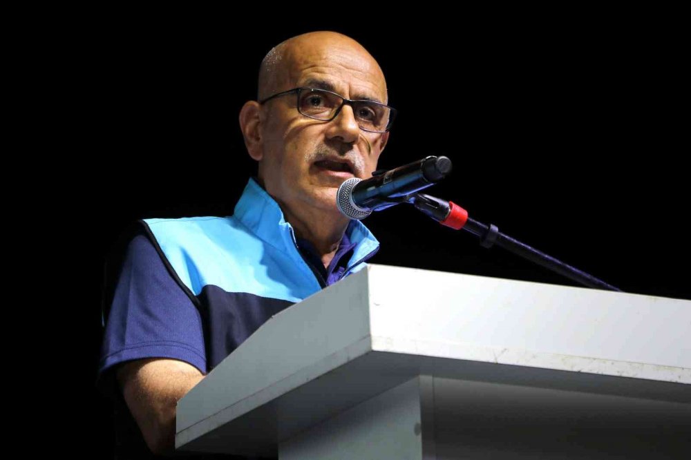 Akdeniz'de av sezonu açıldı! Bakan Kirişci balıkçılarla 'Vira Bismillah' dedi