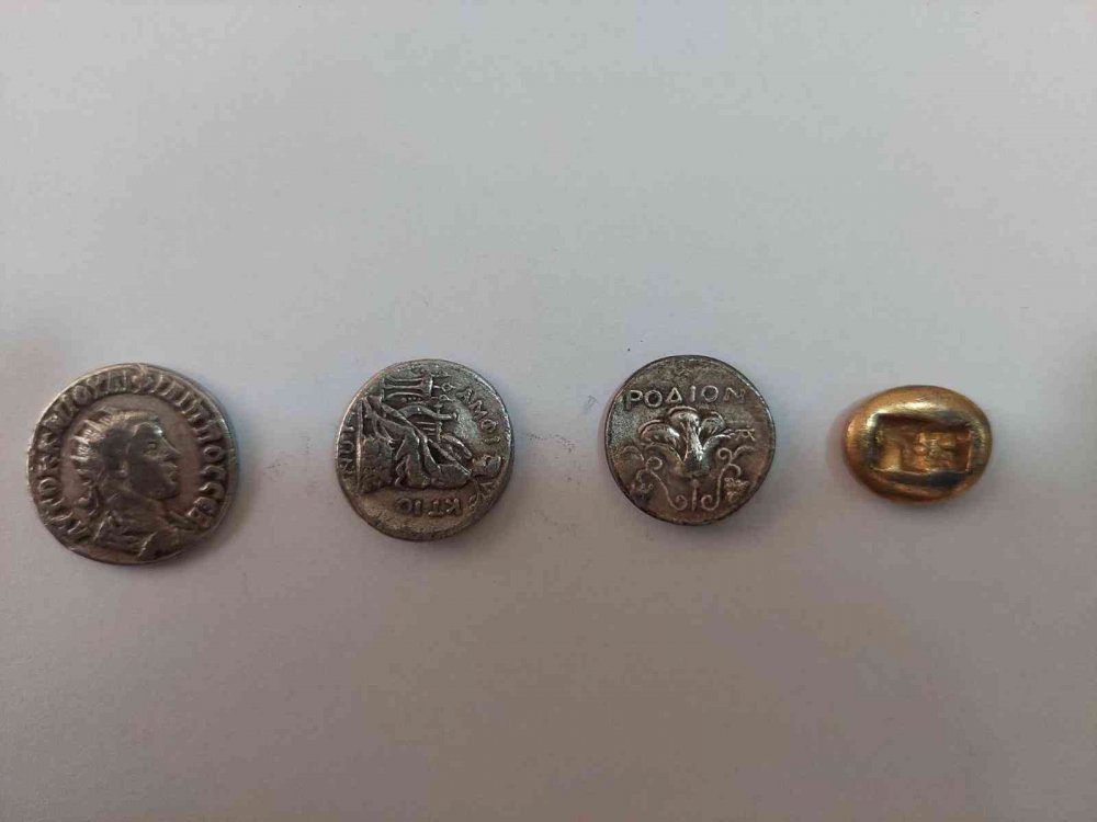 Konya Selçuklu’da Lidya, Helenistik ve Roma dönemine ait sikkeler ele geçirildi! 1 gözaltı