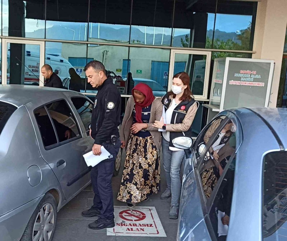 Konya’da şafak vakti uyuşturucu operasyonu! 6 sokak satıcısı gözaltına alındı