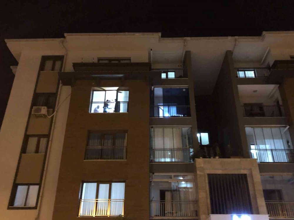 4’üncü kattan düşen genç kadın yaralandı!